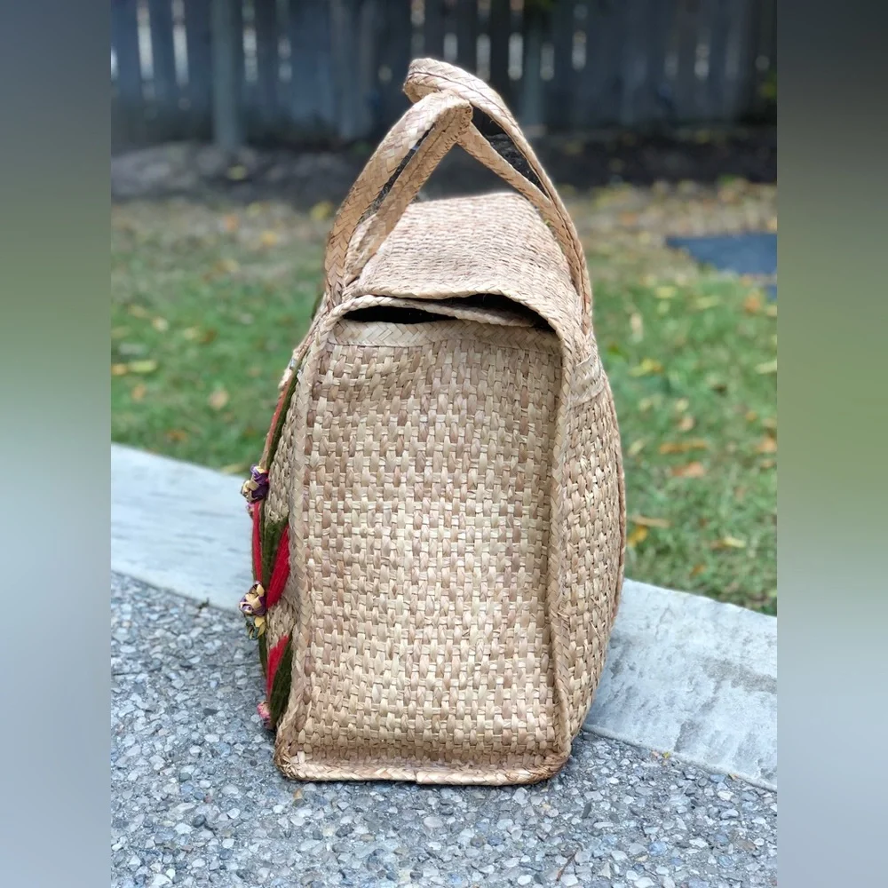 BOHO EMBROIDERED MEXICAN STAW TOTE BAG / Weekend/Picnic/Beach/Travel Bag - Picture 2 of 16